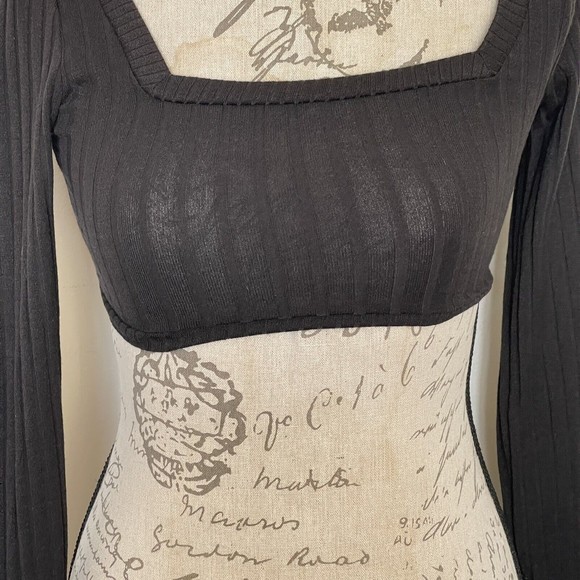 Fashion Nova Womens Black Ribbed Cropped Long Sleeve Top Size XS NWT Stretch - Picture 7 of 14